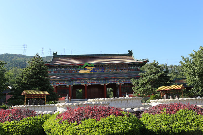 万佛华侨陵园入口 万佛华侨陵园入口